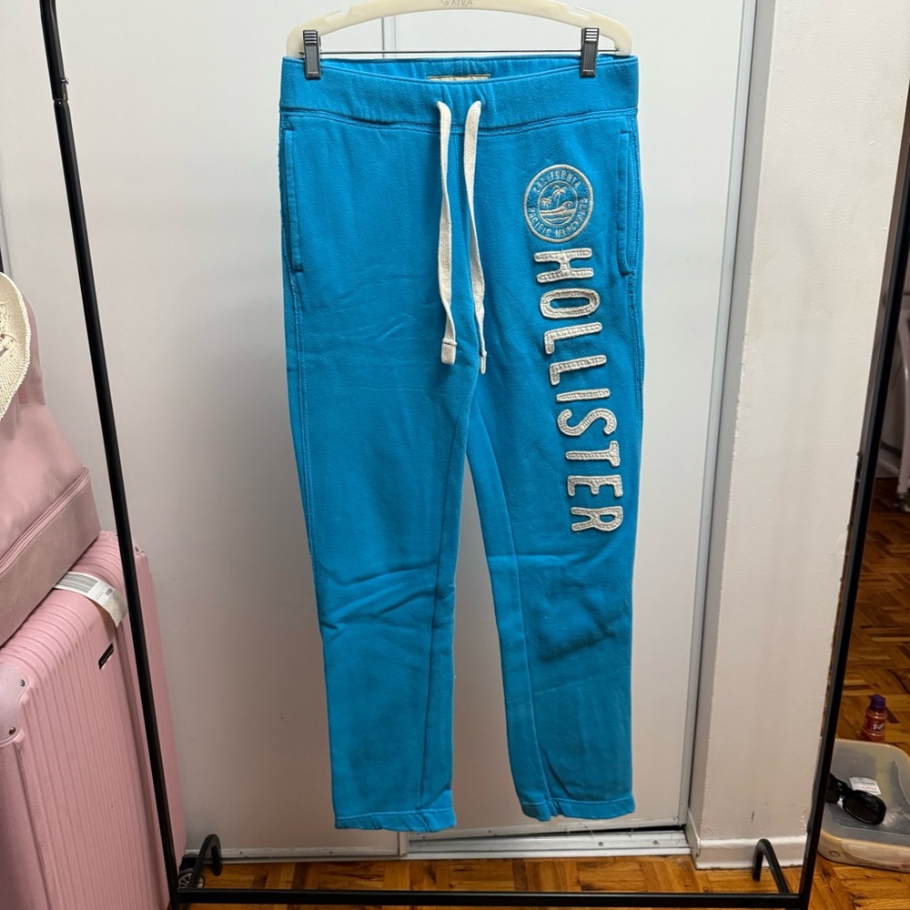 Hollister Men’s Blue Sweatpants